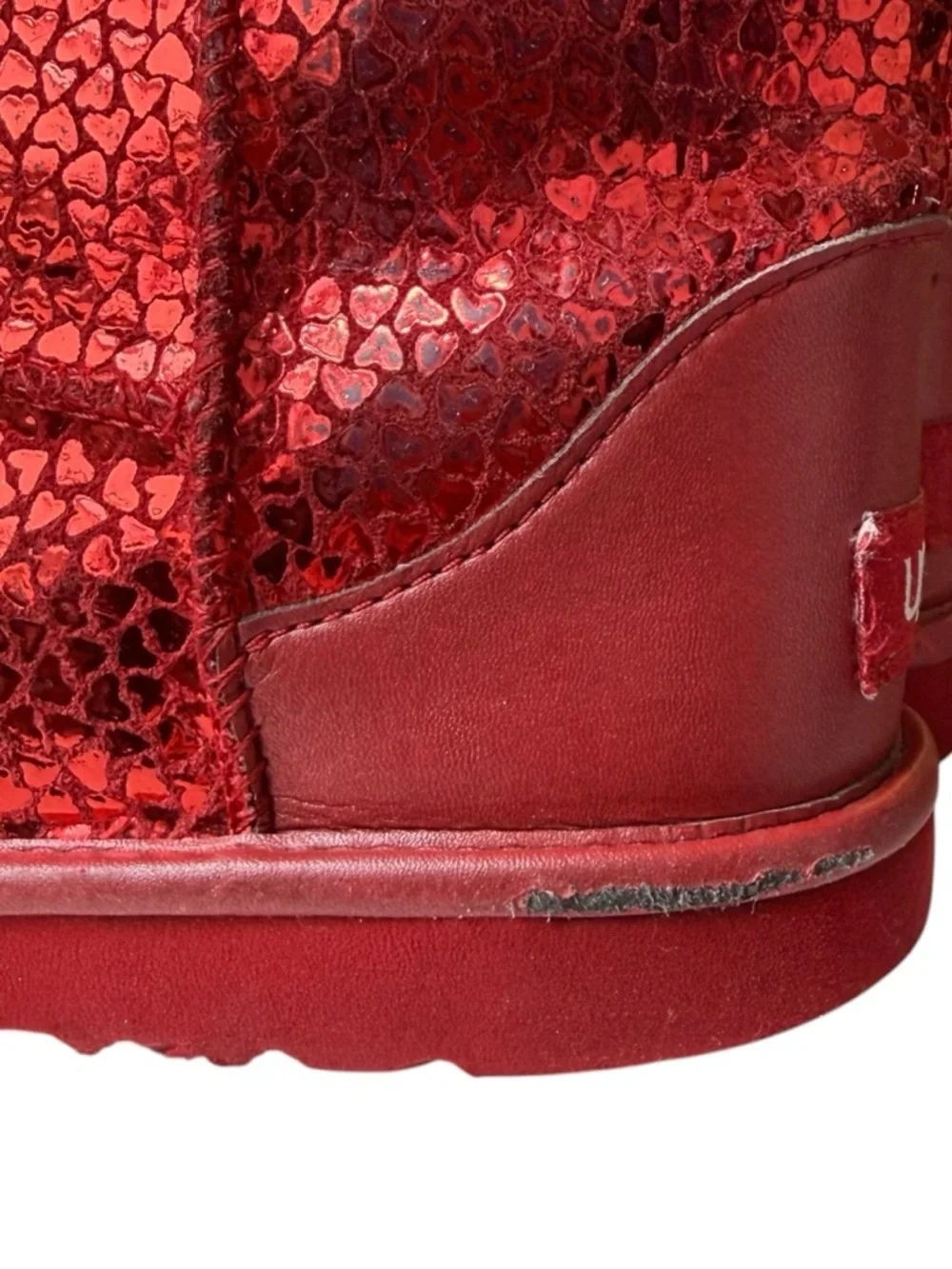 Ugg Youth Size 3 Classic II Gel Red Hearts Short Mid Boots Plush